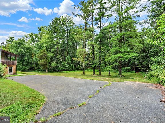 4th image of 4538 Long Green Rd