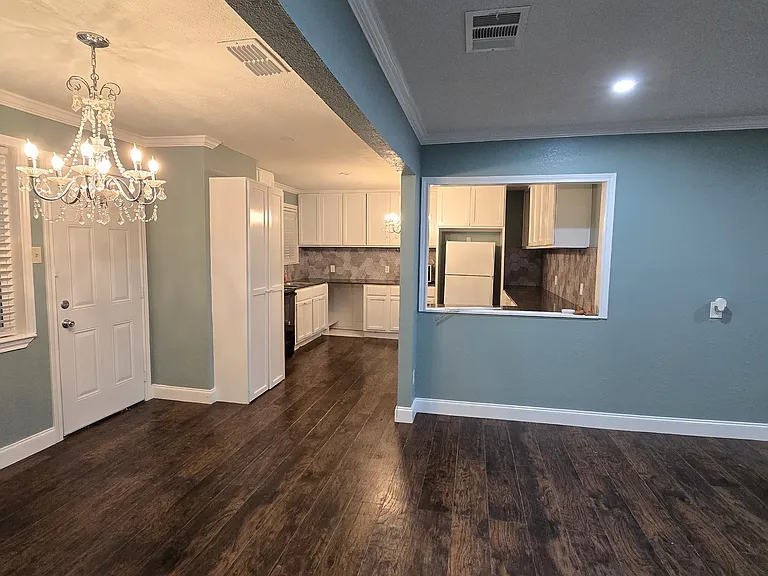 4403 Harvey Dr — Photo 16