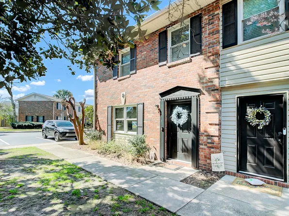 415 Parkdale Dr APT 8A, Charleston, SC 29414
