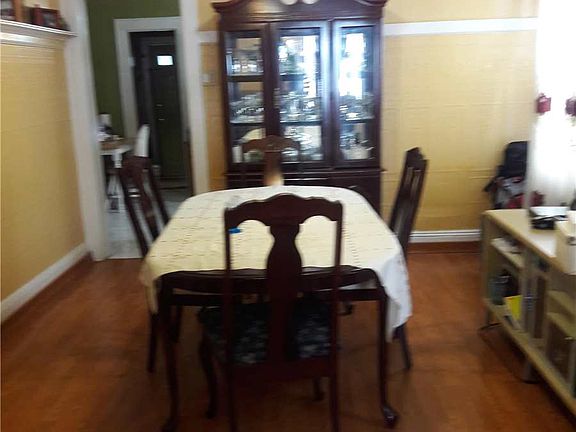 3rd image of 10316 110th St
