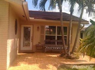 1477 NW 97th Ter, Coral Springs, FL 33071