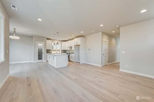 1st image of 4215 142nd St SE #2D