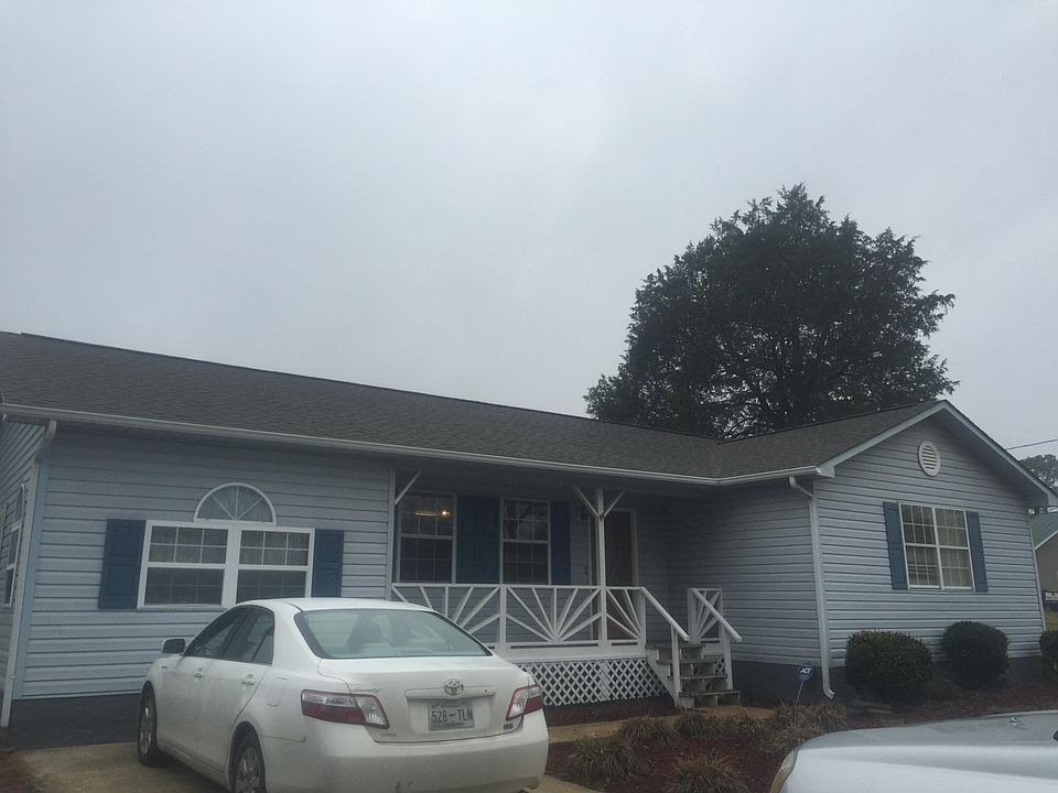 1st image of 124 Kile Lake Ln SE