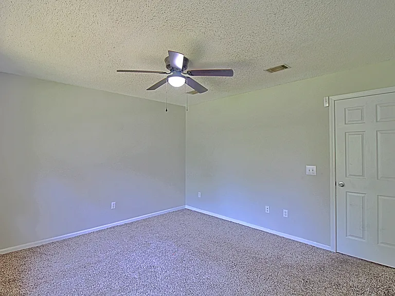 218 Sheila Dr — Photo 12