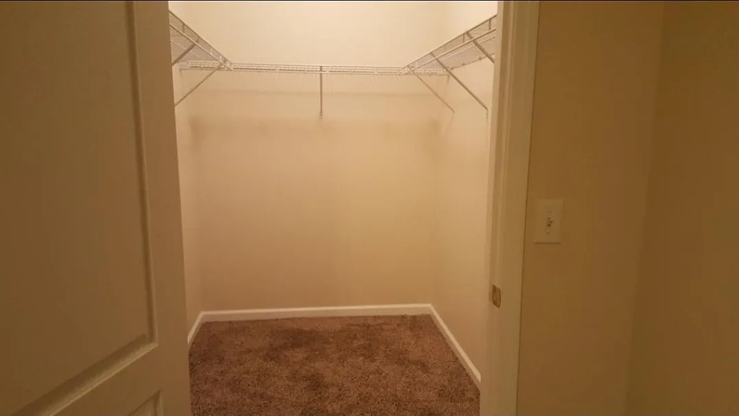 2 bed, 1214 sqft, $1,700 — Photo 3