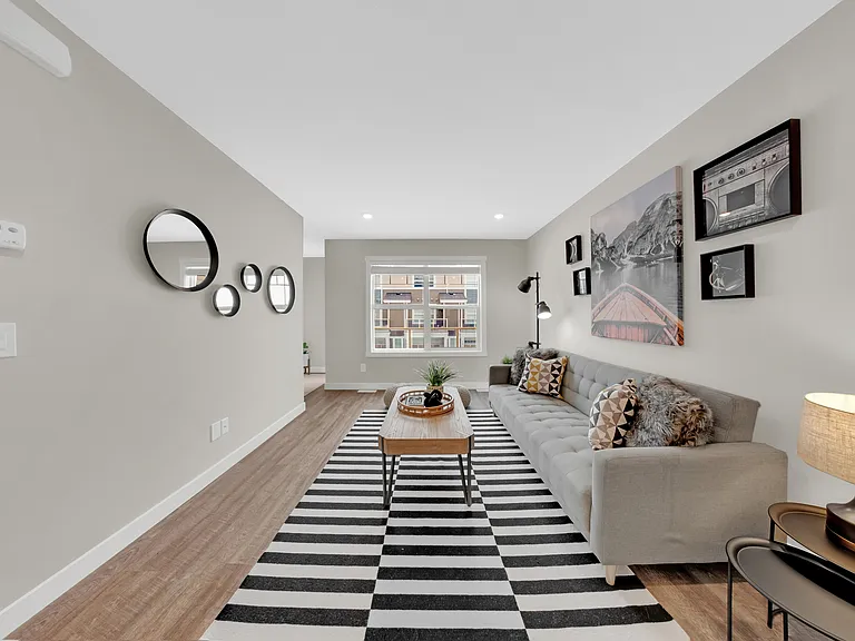 110 Baltzan Blvd — Photo 35