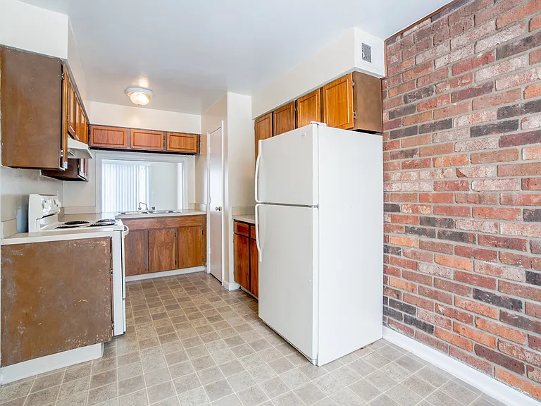 Monon Place I (Classic and Renovated), Managed by Buckingham Monon Living — Photo 15