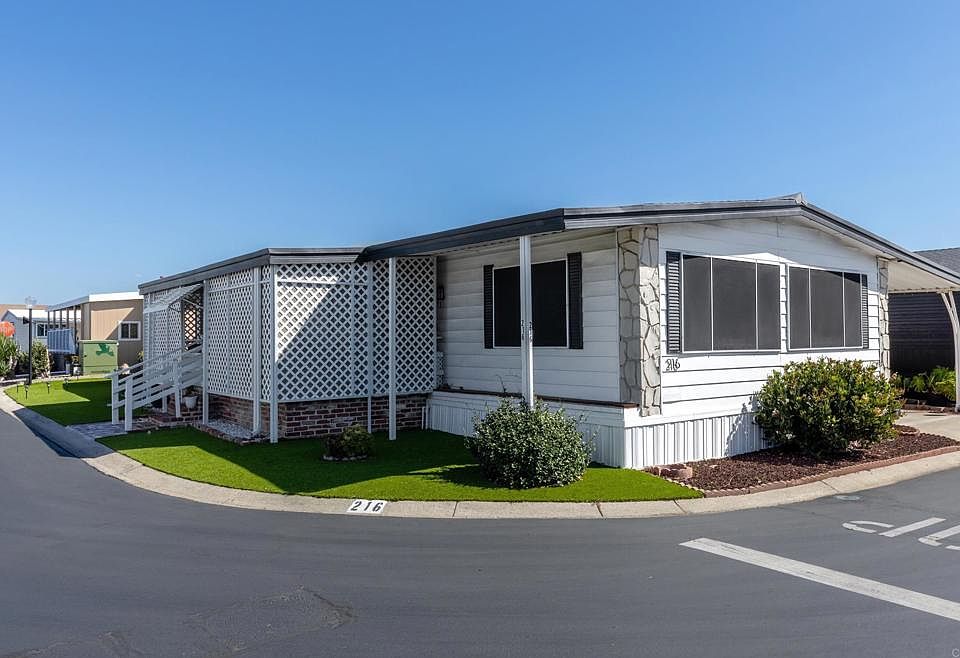 1st image of 3535 Linda Vista Rd #216