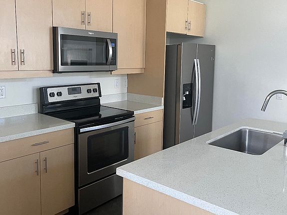 vic 1 bed kitchen_10282022