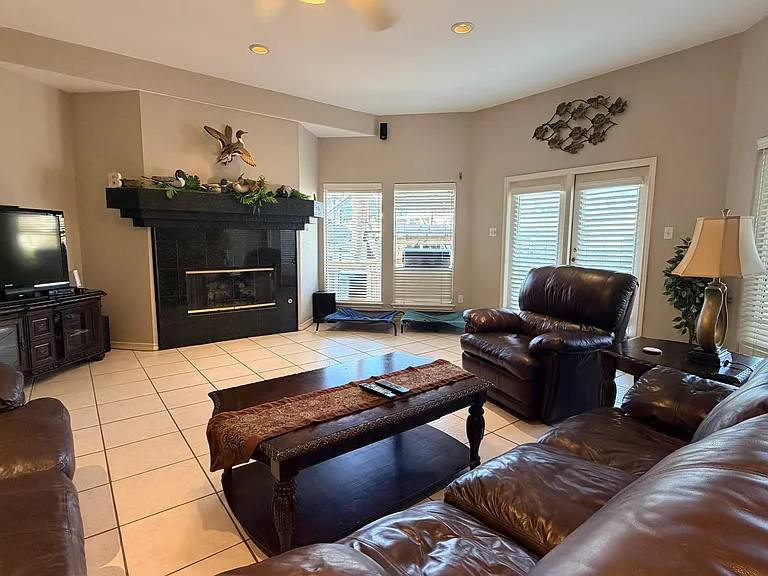 13806 Primavera Dr — Photo 7