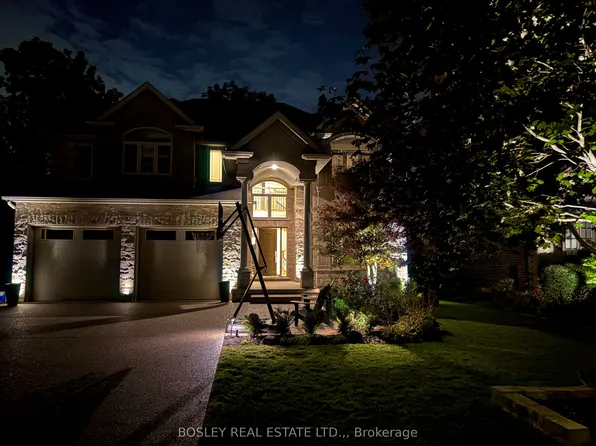 17 Rhodes Ct, Pelham, ON L0S 1E4