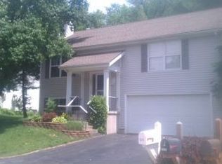 1377 Horseshoe Bnd, High Ridge, MO 63049