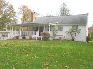 1830 Lower Rocky Dale Rd W, Green Lane, PA 18054