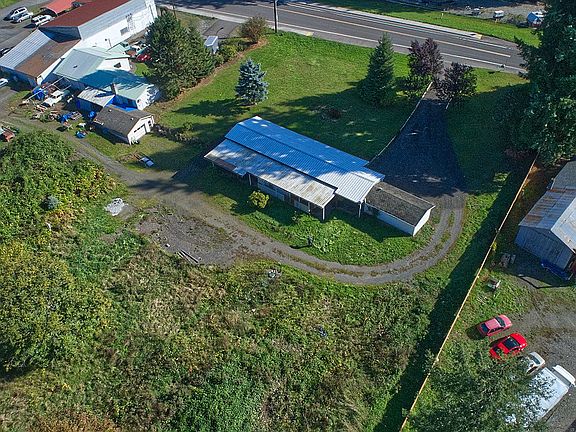 4th image of 21516 NE 72nd Ave