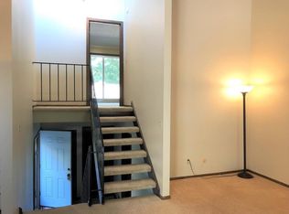 13807 Heywood Ct, Apple Valley, MN 55124