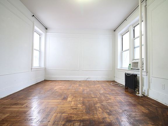 3rd image of 43-40 40th St #4D