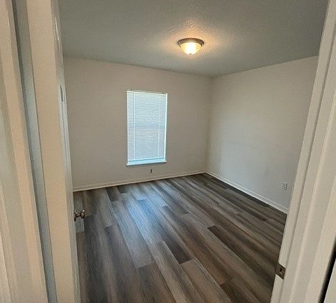 5th image of 495 Margie Dr