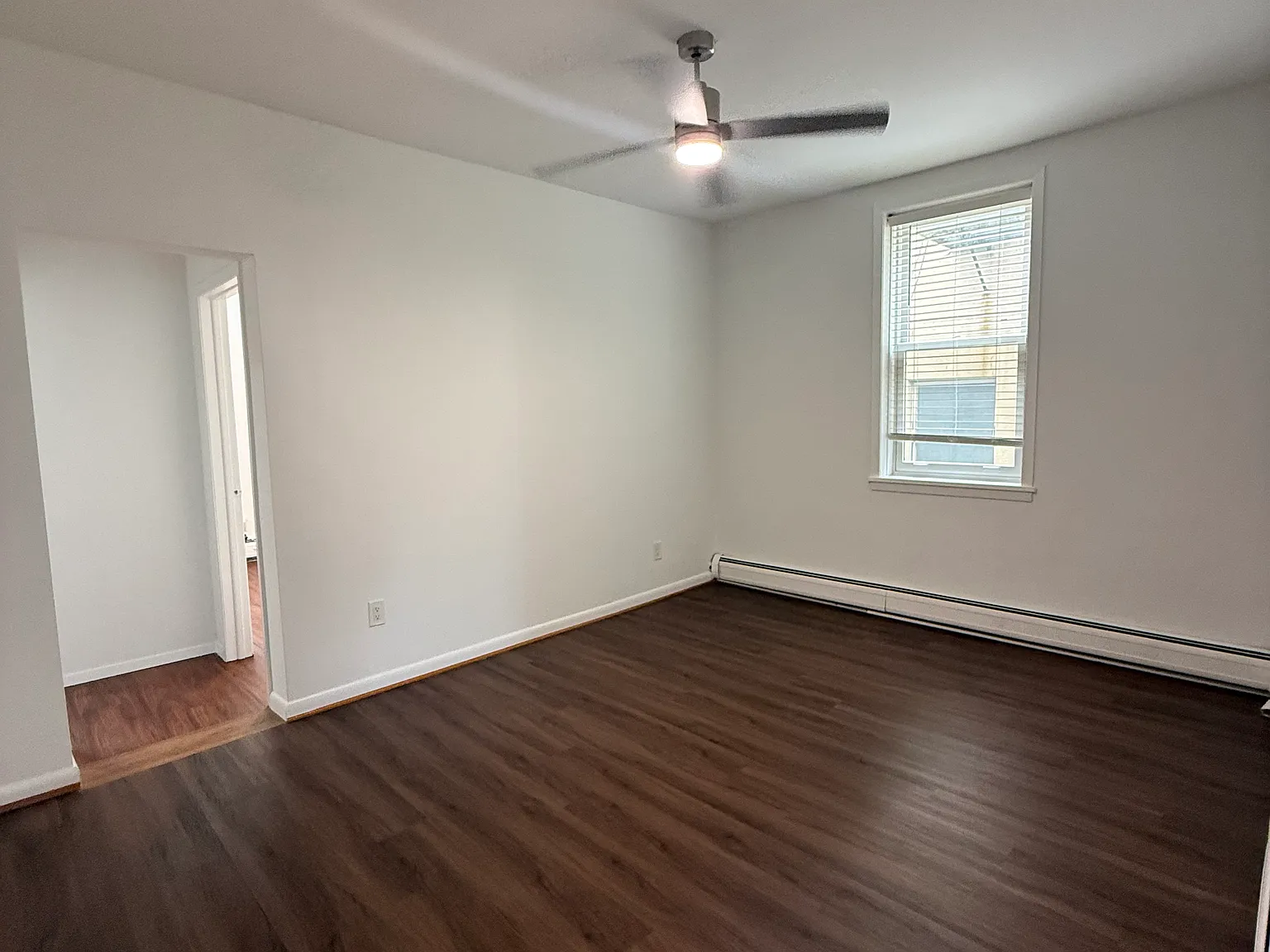 3 bed, 1000 sqft, $5,000 — Photo 4