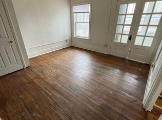 608 Wellington St, Waterloo, IA 50702