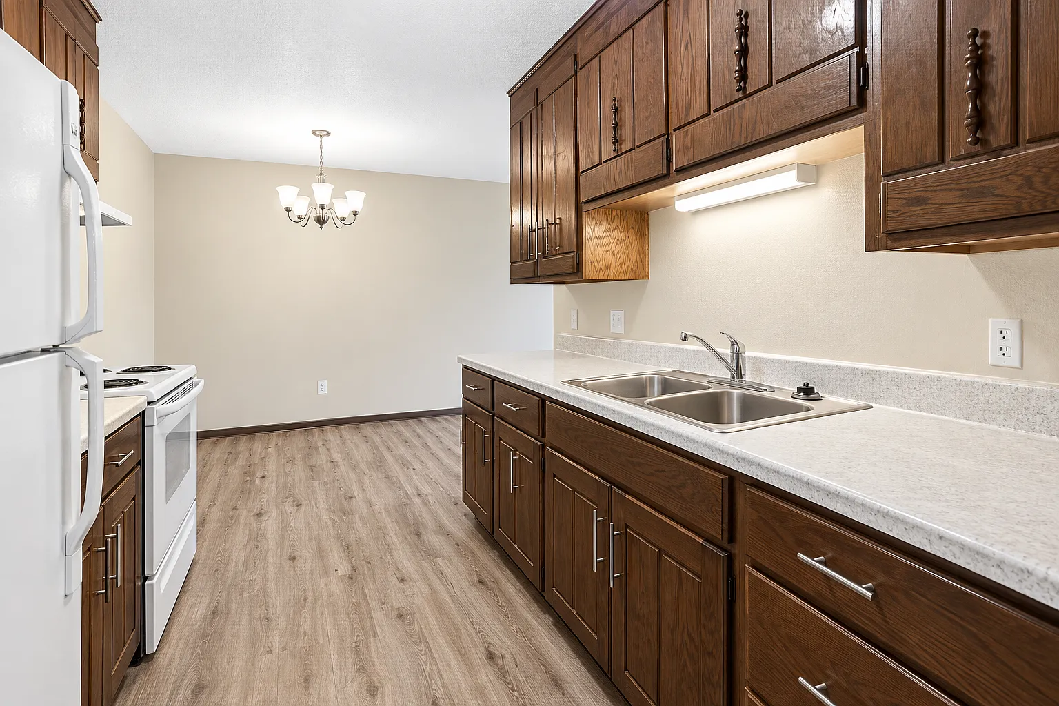 1 bed, $949 — Photo 3