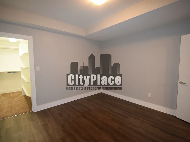 1223 E New York St — Photo 15
