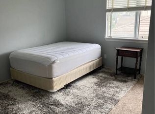1860 Calamar Ct #5, Camarillo, CA 93010