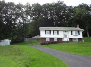 638 S Jensen Rd, Vestal, NY 13850