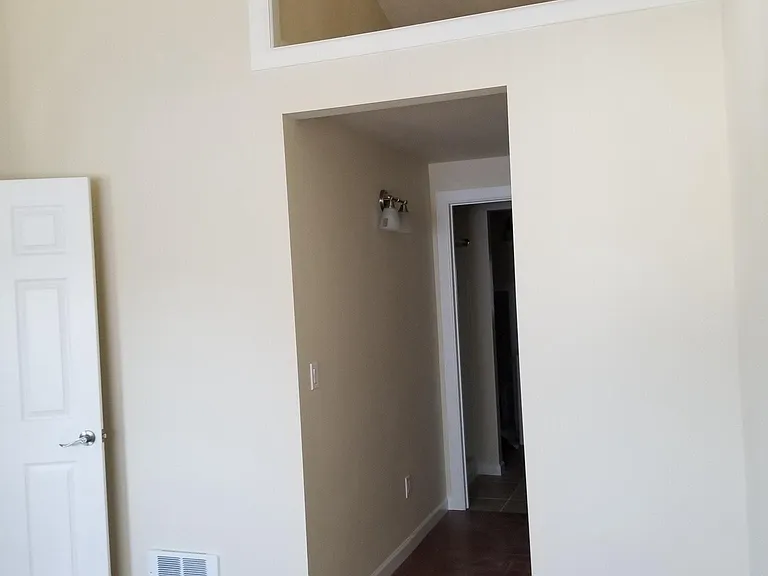 5802 Roosevelt Way NE — Photo 4