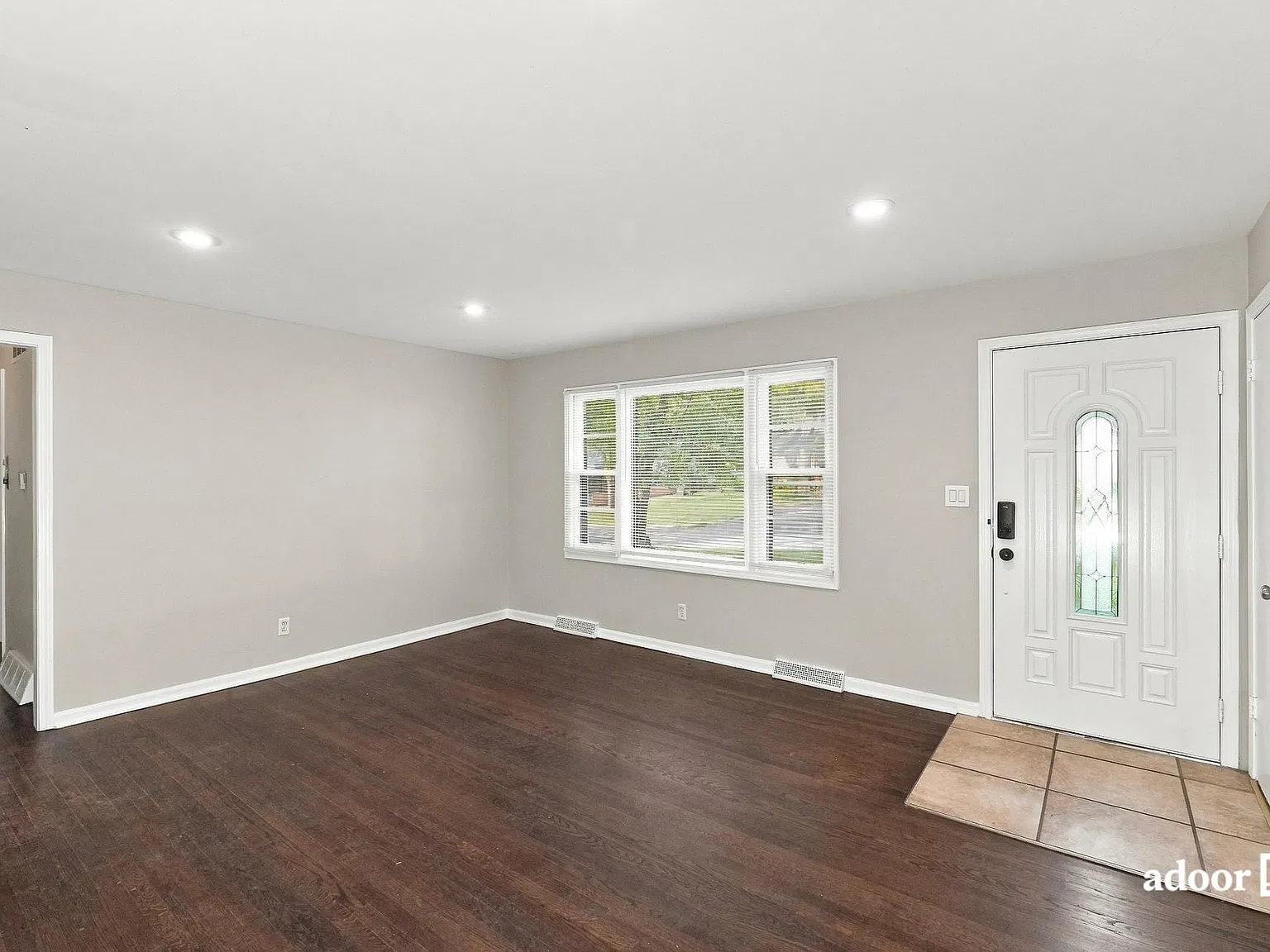 3 bed, 1.5 bath, 1626 sqft, $1,720 — Photo 4