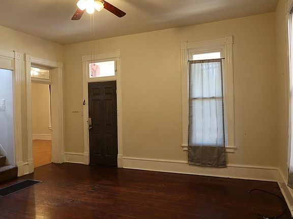 2nd image of 310 Broadway Ave