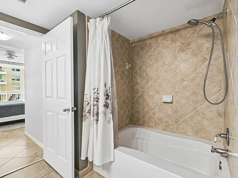 700 E Boynton Beach Blvd #803 — Photo 29