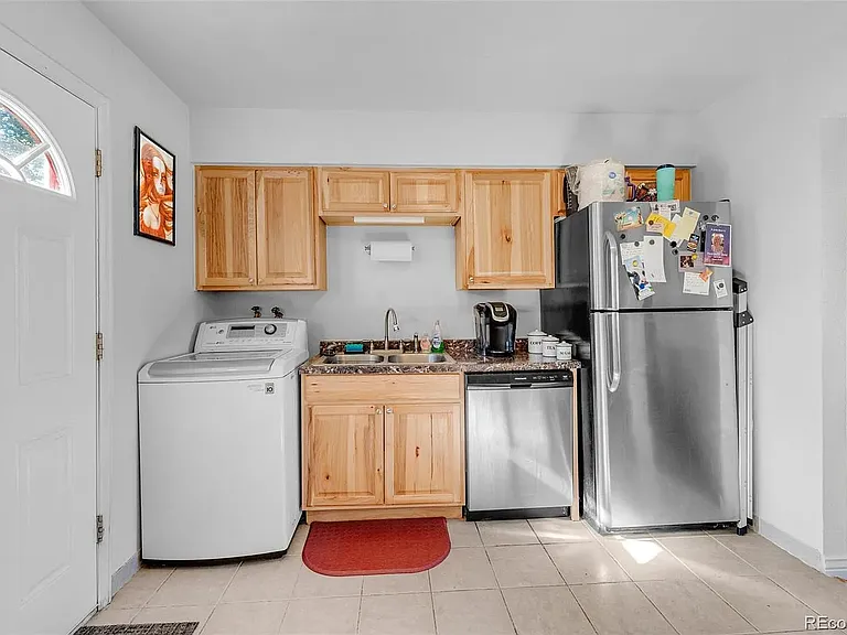 6320 Knox Ct — Photo 3