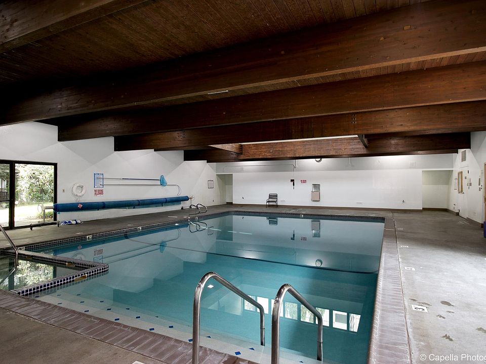 Indoor swimming pool