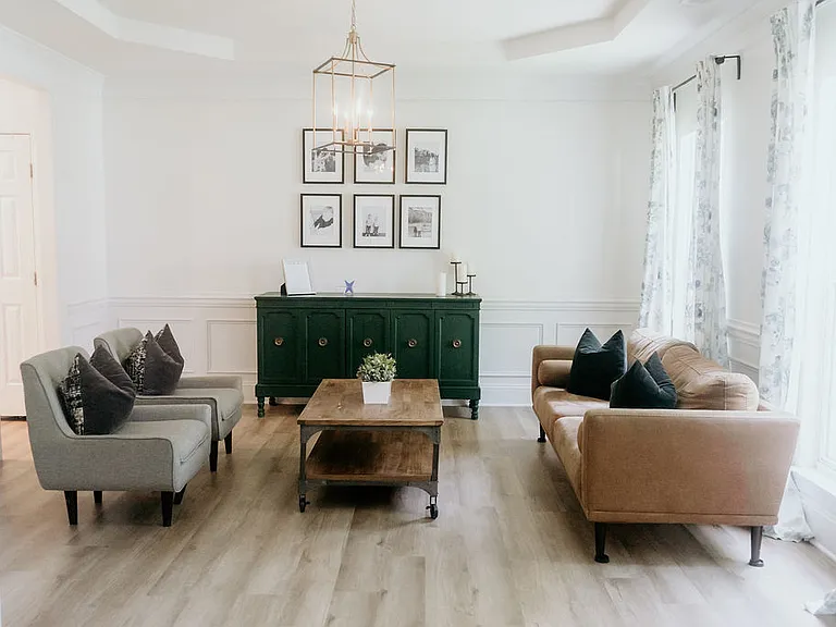 6910 Augustine Way — Photo 3