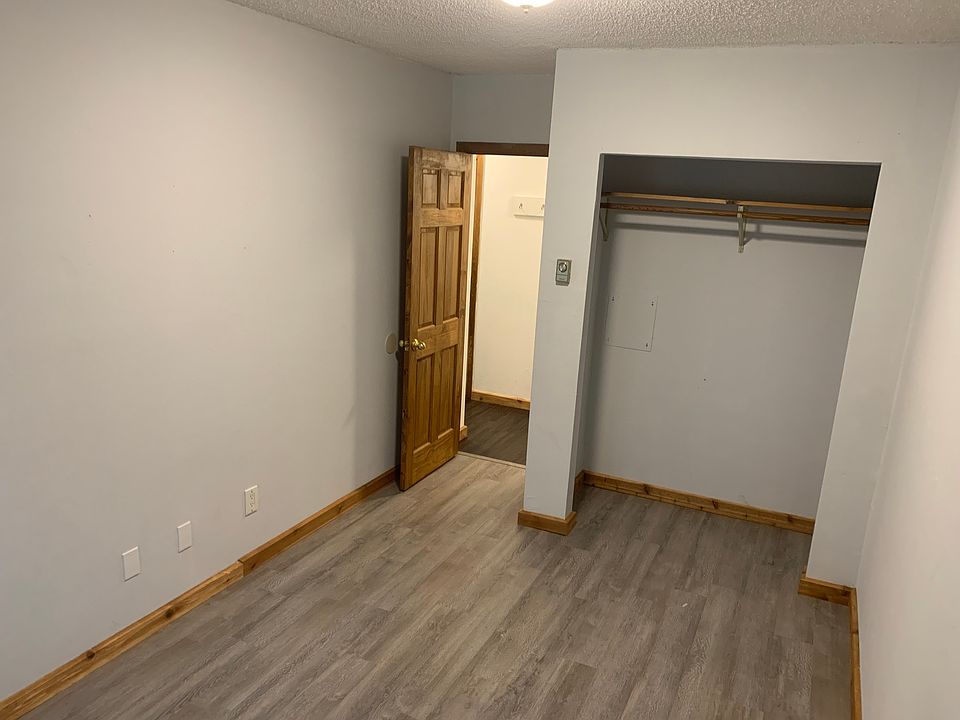 1st image of 111 Tower St #102