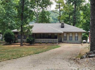 45 W Lakeshore Dr, Cherokee Village, AR 72529