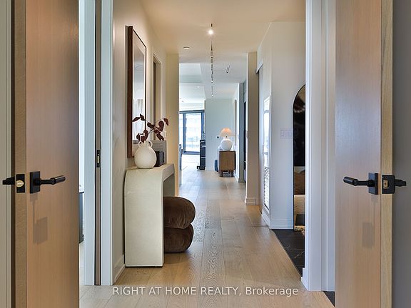 3rd image of 200 Sudbury St #1302