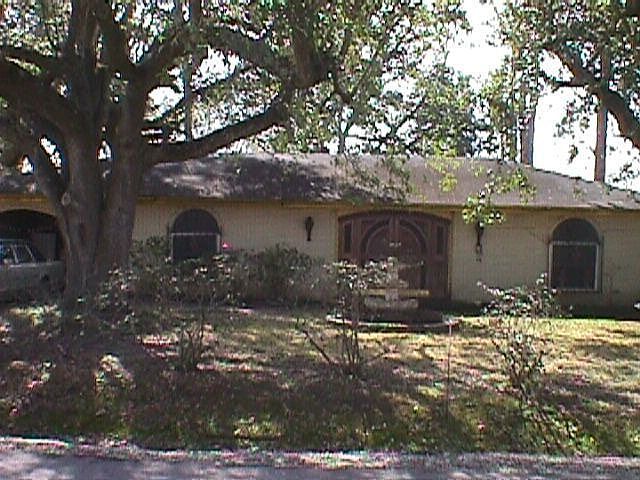 2nd image of 223 Darolina St