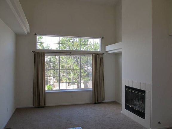 Family room w/ fireplace