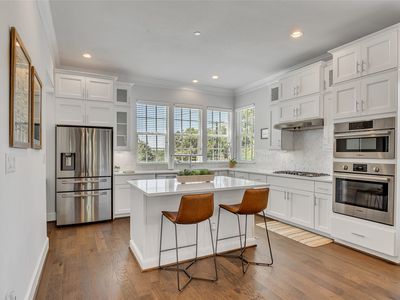 7333 Valley View Ln UNIT 501, Dallas, TX, 75240