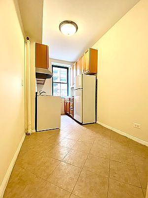 1st image of 504 E 79th St APT 6c