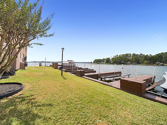 4th image of 801 River Rd #116