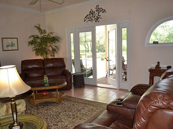 5th image of 18 Cedar Point Dr