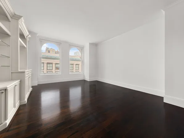 141 Fifth Avenue image 2 of 14