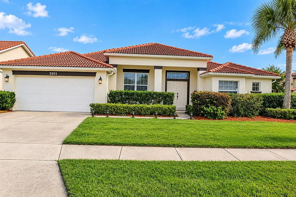 3 bed, 2.0 bath, 2351 sqft, $2,700 — Photo 1