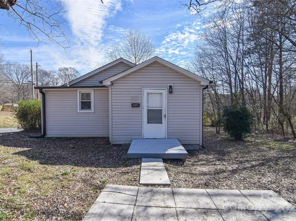 501 S Hoyle St, Dallas, NC 28034