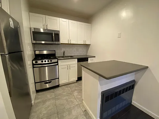 Rented by Ethan Blinder, LREB | media 9