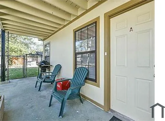 10326 Hollyglen Dr #A — Photo 13