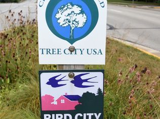 1285 S Calhoun Rd, Brookfield, WI 53005