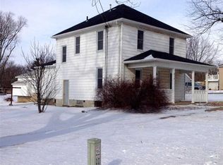 313 N Green St, Roanoke, IL